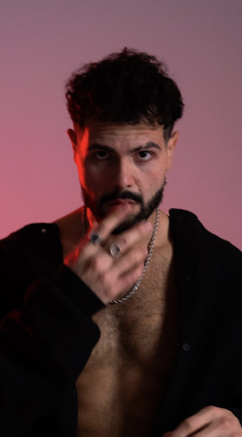 Tarek international movement artist for private dance experiences in Cannes